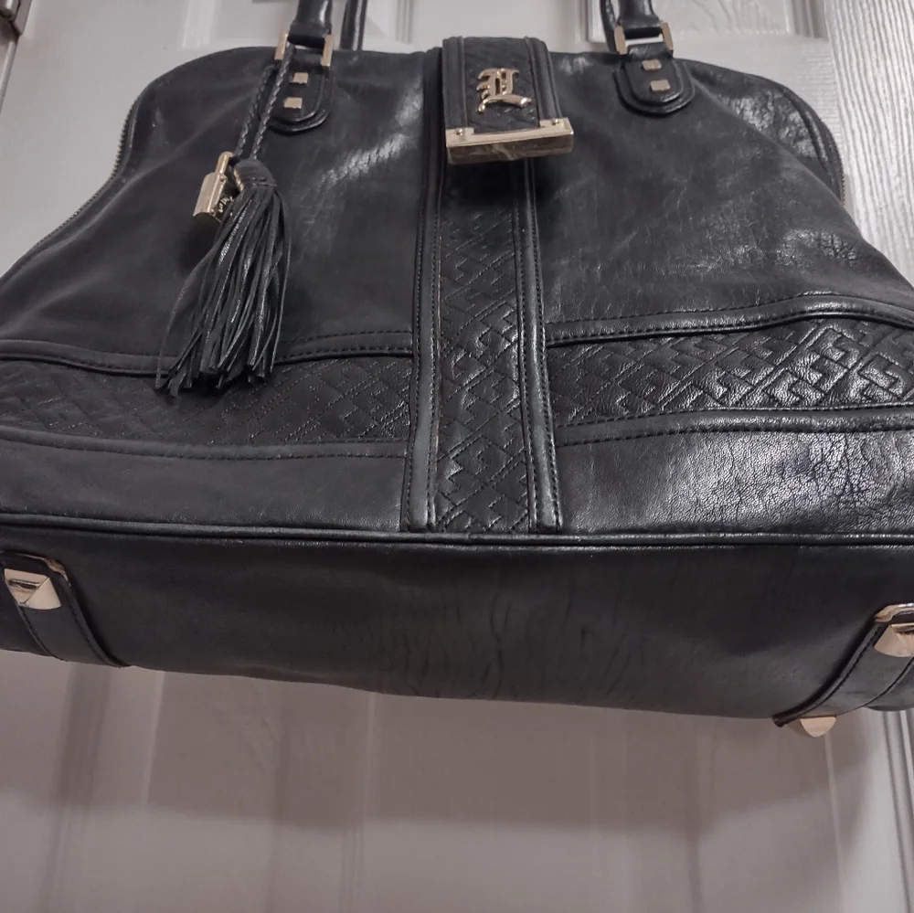 L.A.M.B. - Picture 5 of 16